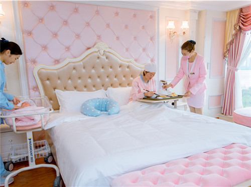 入住月子中心有哪些好处？！